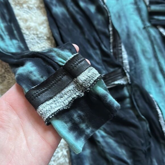 Gimmicks by BKE Tie Dye Duster - Picture 5 of 7